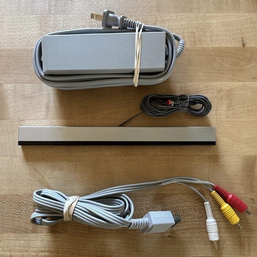 OEM Nintendo Wii Power Cord AC Adapter AV Cable Sensor Bar Bundle RVL-002 RVL
